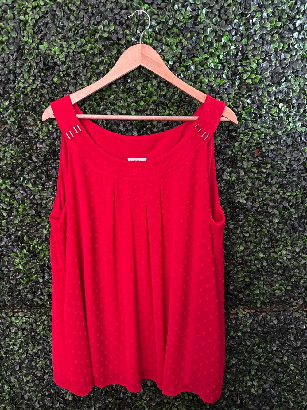 Roz & Ali, Red Sleeveless Blouse, women’s size 2X